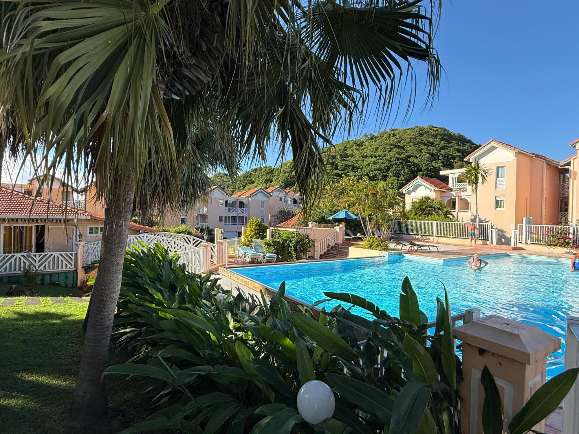 Studio Oasis - Piscine Et Proche Des Plages Appartement Sainte-Anne Buitenkant foto